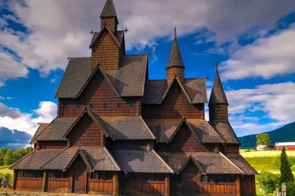 Heddal-Stave-Church-Featured-Image (1)