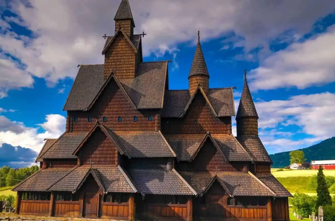 Heddal-Stave-Church-Featured-Image (1)