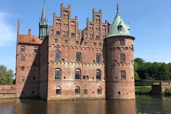egeskov-linna-ja-puutarha