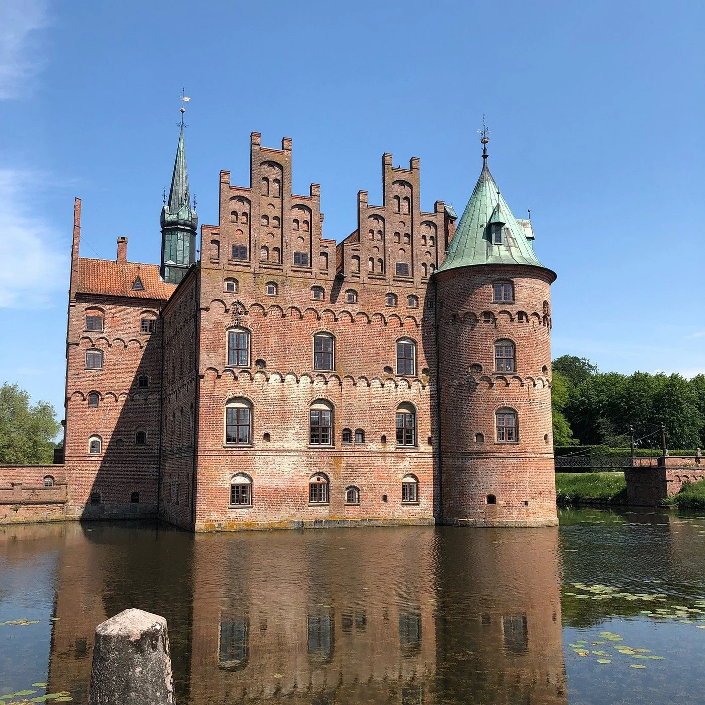 egeskov-linna-ja-puutarha